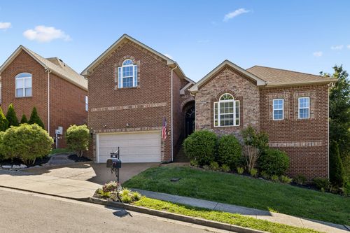 940 Century Oak Dr, Nashville, TN, 37211-7054 | Card Image
