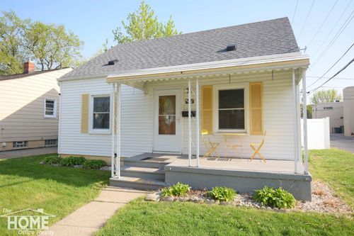 426 Webster St, Ferndale, MI, 48220-2652 | Card Image