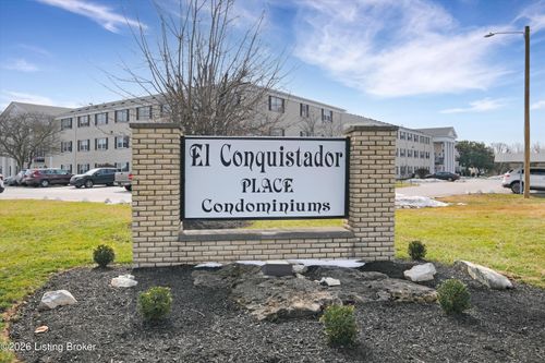 306 El Conquistador Pl, Louisville, KY, 40220-2022 | Card Image