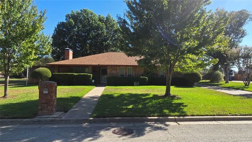 1117 Laguna Vista Way, Grapevine, TX, 76051-2825 | Card Image