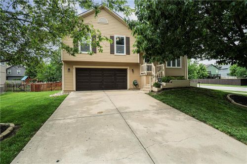 16310 S Sunset Street, Olathe, KS, 66062 | Card Image