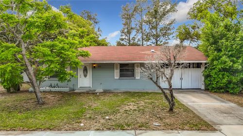 6155 9th St, ZEPHYRHILLS, FL, 33542-3517 | Card Image