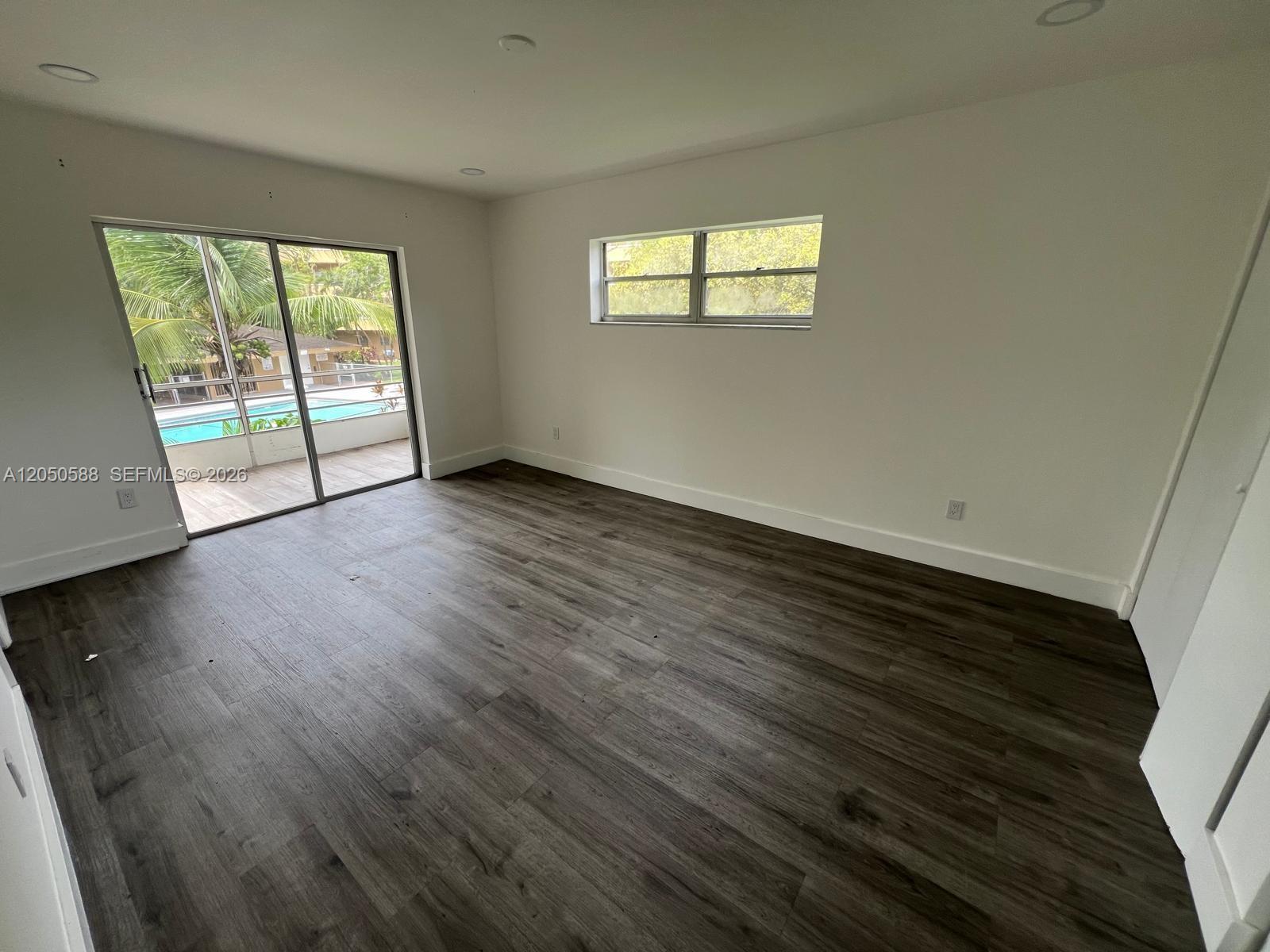 Residential Lease in Dania Beach 4