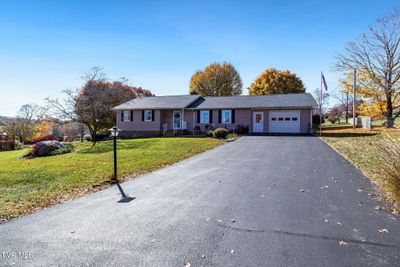 19373 Pleasant View Drive, House other with 3 bedrooms, 2 bathrooms and null parking in Abingdon VA | Image 2