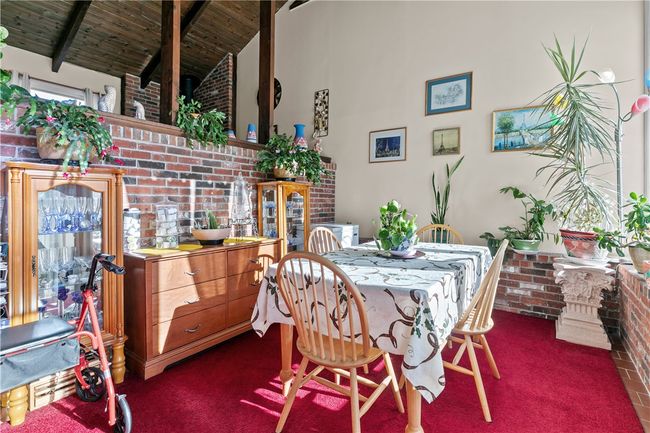 9 Continental Dr, House other with 3 bedrooms, 3 bathrooms and 3 parking in Middletown RI | Image 12