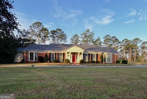 95 W Willow Creek Ln, Mc Rae Helena, GA, 31055-5133 | Card Image