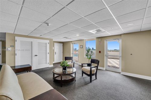 apt-1110-900 Sw 8th St, Miami, FL, 33130-3754 | Card Image