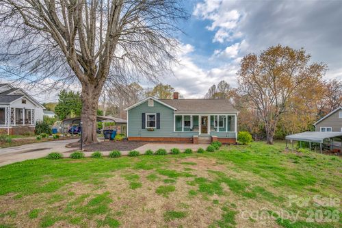 411 Arlington St, Forest City, NC, 28043-3601 | Card Image