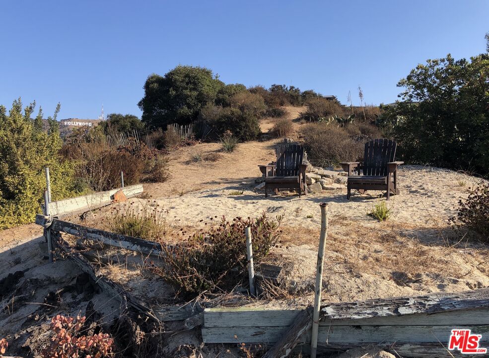 Land in Los Angeles 5