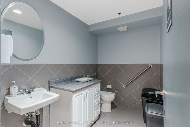 5 - 351 Parkhurst Sq, Home with 0 bedrooms, 1 bathrooms and null parking in Brampton ON | Image 12