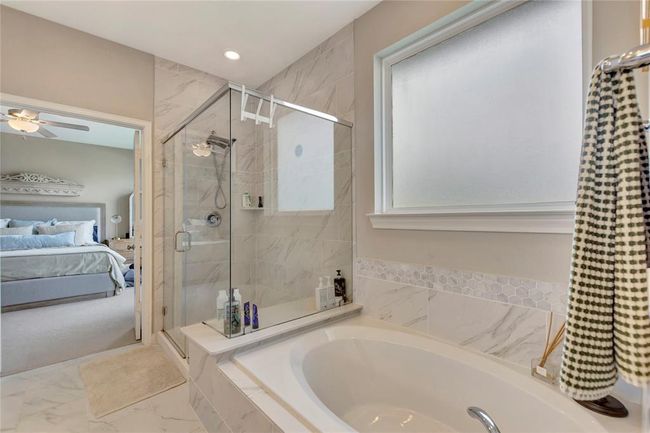 Primary Full Bathroom | Image 18