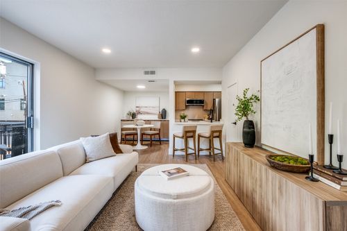 apt-211-4020 Holland Ave, Dallas, TX, 75219-3876 | Card Image