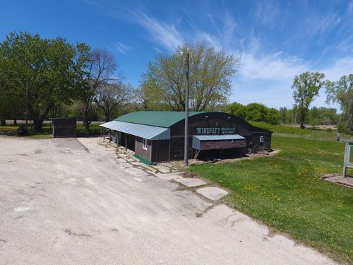 2511 11th St Ne, Austin, MN, 55912-5614 | Card Image