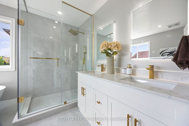 171 Edward Jeffreys Ave, House other with 5 bedrooms, 5 bathrooms and 4 parking in Markham ON | Image 35