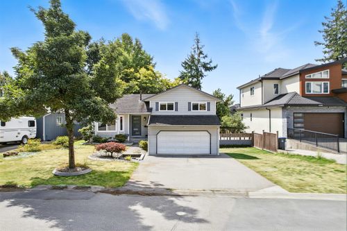 14308 68a Ave, Surrey, BC, V3W8W4 | Card Image