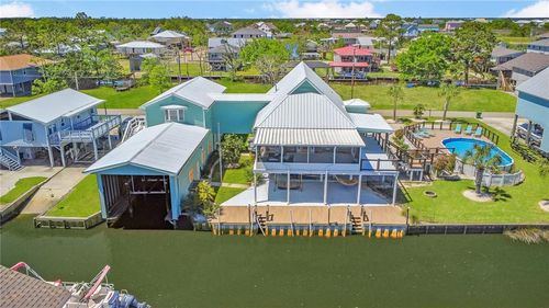 842 Deer Dr, Bay Saint Louis, MS, 39520-9045 | Card Image