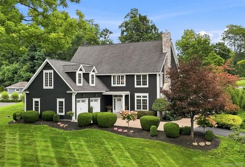 10 Country Club Rd, Hopewell Junction, NY, 12533-6214 | Card Image