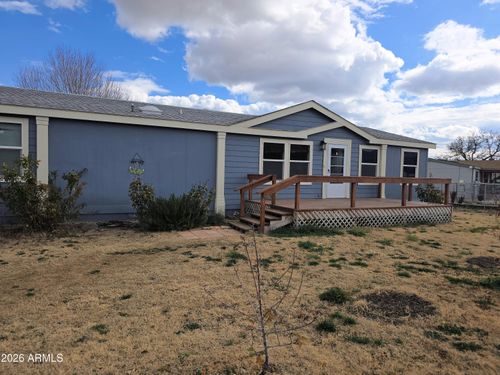 18415 S Henry Coe Rd, Peeples Valley, AZ, 86332-8681 | Card Image