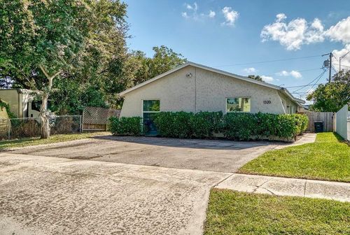 b-1320 Wellington St, West Palm Beach, FL, 33401-6881 | Card Image