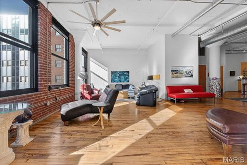 apt-904-1010 Saint Charles St, Saint Louis, MO, 63101-1318 | Card Image