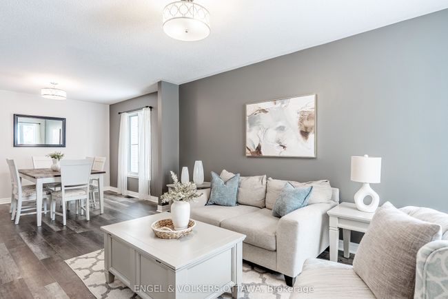 18 Avonhurst Ave, House other with 3 bedrooms, 3 bathrooms and 4 parking in Nepean ON | Image 5