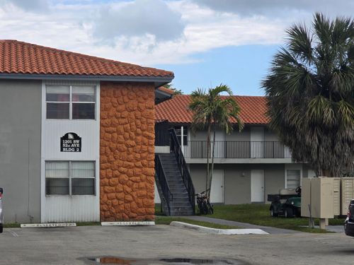 202-2-1201 Sw 52nd Ave, North Lauderdale, FL, 33068-4600 | Card Image