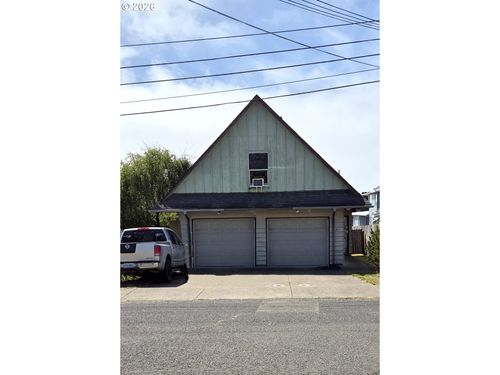 938 Sw 11th St, Newport, OR, 97365 | Card Image