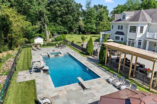 6 Coleman Ct, Cold Spring Harbor, NY, 11724-2300 | Card Image