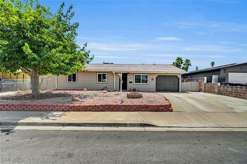 408 Scenic Dr, Henderson, NV, 89002-8356 | Card Image