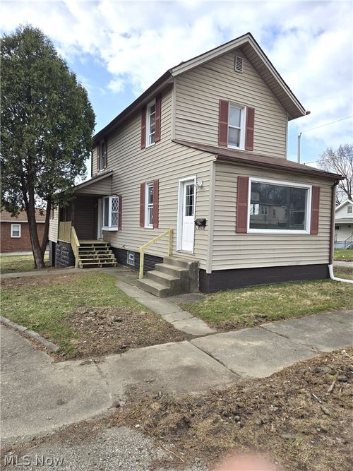 14 N Lorain Avenue N, Girard, OH, 44420 | Card Image