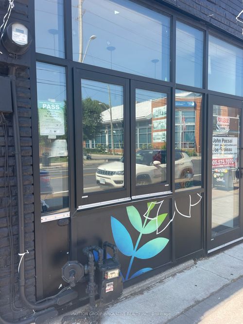 586 Concession St, Hamilton, ON, L8V1B1 | Card Image