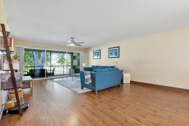 APT-4 - 3660 Citrus Trce, Condo with 2 bedrooms, 2 bathrooms and null parking in Davie FL | Image 6