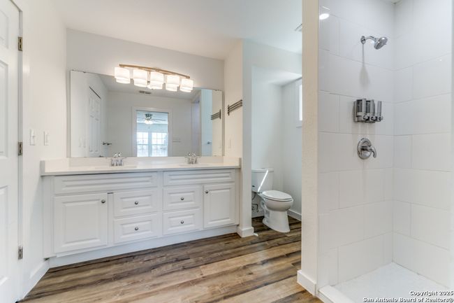 124 Herweck Dr, House other with 4 bedrooms, 3 bathrooms and null parking in Castle Hills TX | Image 16