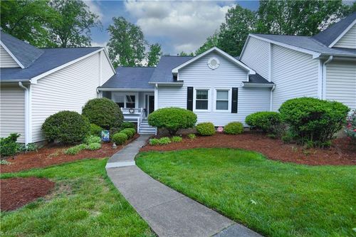 b-806 Carriage Crossing Ln, Greensboro, NC, 27410-4070 | Card Image