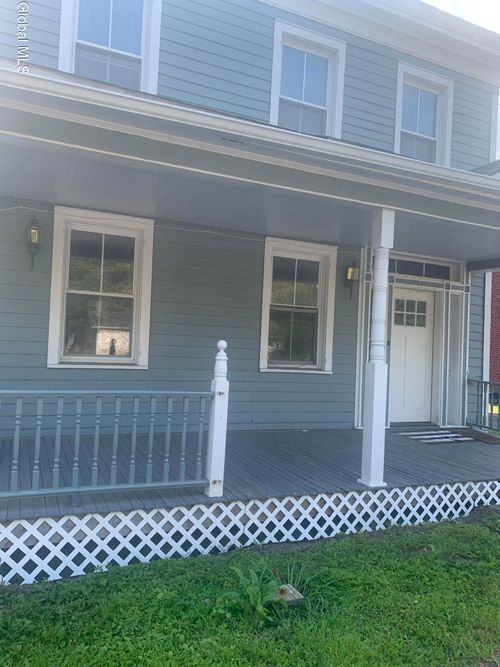 39 Main St, Argyle, NY, 12809-2339 | Card Image