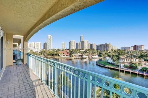 apt-507-201 Golden Isles Dr, Hallandale Beach, FL, 33009-8824 | Card Image