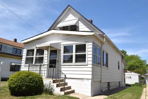 3842 E Layton Avenue, Cudahy, WI, 53110 | Card Image