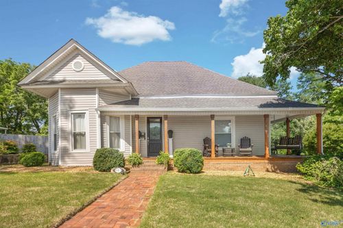 421 Main St, Moulton, AL, 35650-1516 | Card Image
