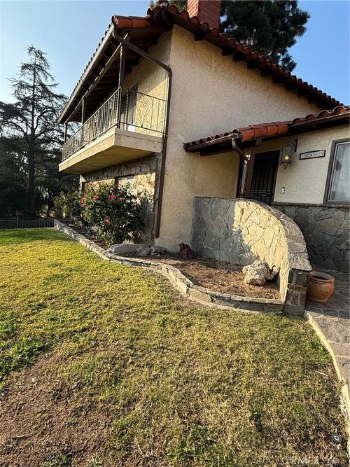 12405 Beverly Dr, Whittier, CA, 90601-2708 | Card Image