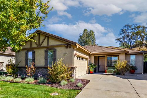 233 Gold King Dr, Valley Springs, CA, 95252-8423 | Card Image