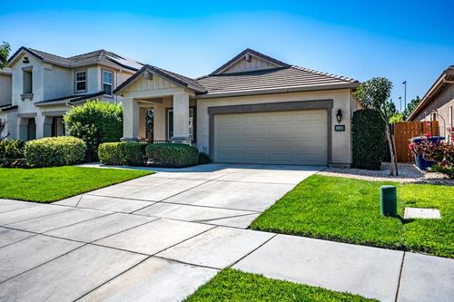 1149 Bellflower Way, Los Banos, CA, 93635-8559 | Card Image