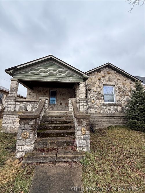 912 Buckeye St, North Vernon, IN, 47265-1608 | Card Image