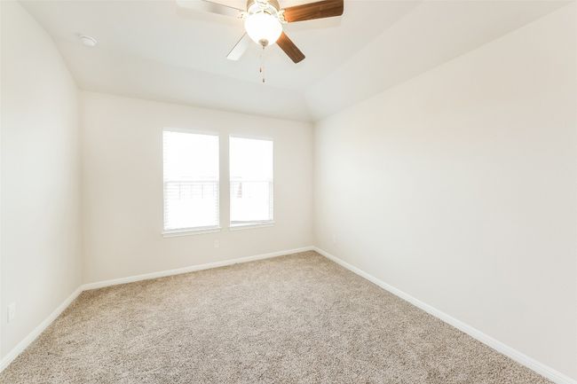 1021 Round Bale Rd, House other with 4 bedrooms, 2 bathrooms and 2 parking in Hutto TX | Image 8