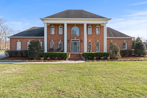 104 Fairways Blvd W, Tullahoma, TN, 37388-4800 | Card Image