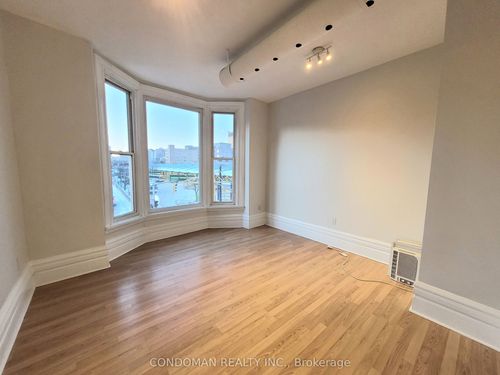 4-139 1/2 John St S, Hamilton, ON, L8N2C3 | Card Image