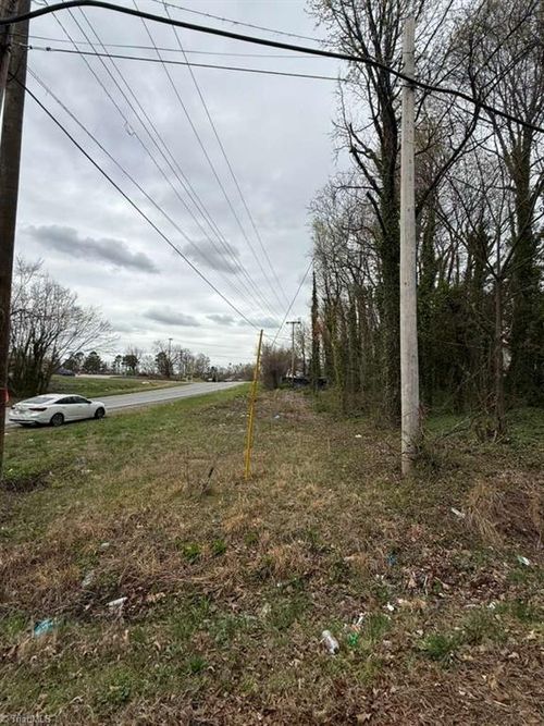 212 Westview Pl, High Point, NC, 27260-8338 | Card Image