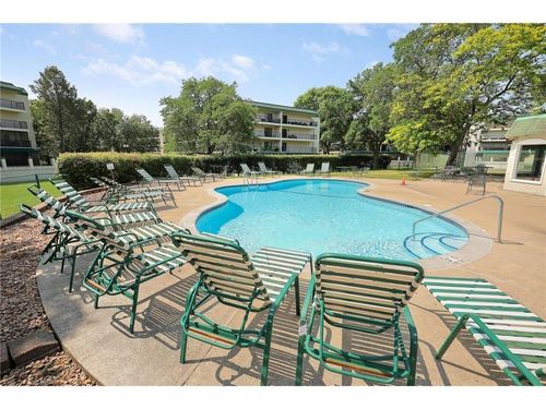 213-10411 Cedar Lake Rd, Minnetonka, MN, 55305-3283 | Card Image