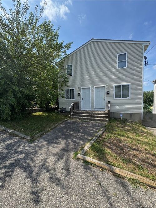 365 Union Ave, Providence, RI, 02909-3828 | Card Image