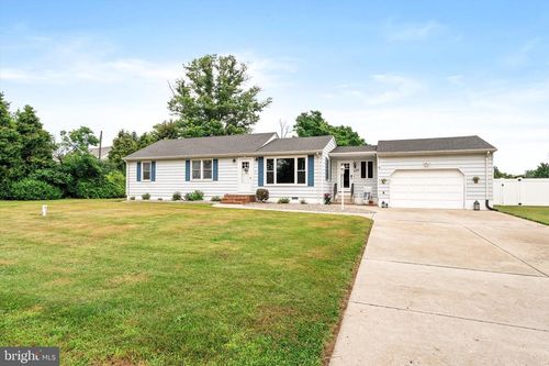 77 Old York Rd, CHESTERFIELD, NJ, 08515-2906 | Card Image