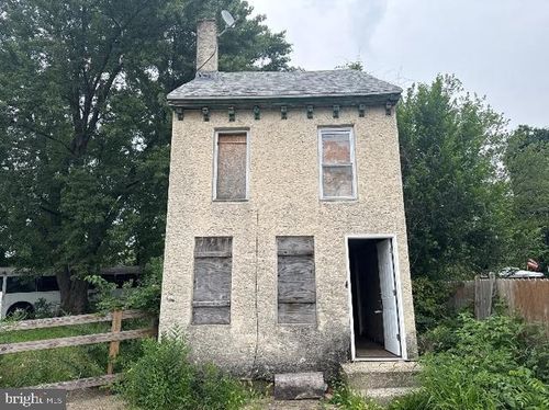 2018 Miller St, Camden, NJ, 08104-2312 | Card Image